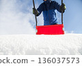 一個人除雪 136037573
