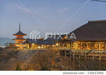 Winter at Mount Otowa, Kiyomizu-dera Temple, main hall and Kyoto city night view, Kyoto City, Kyoto Prefecture Winter at Mount Otowa, Kiyomizu-dera Temple, main hall and Kyoto city night view, Kyoto City, Kyoto Prefecture 136037908