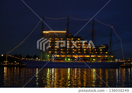 Night view of Kobe Harborland 136038249