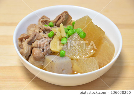 On cold nights, simmered dishes are the best On cold nights, simmered dishes are the best 136038290