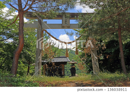 熊倉春日神社（安曇野） 136038911