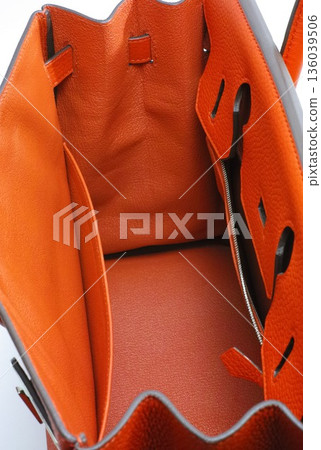 Women's handbag Women's handbag 136039506