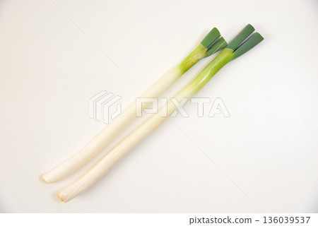 長蔥(產於埼玉縣深谷市) 長蔥(產於埼玉縣深谷市) 136039537