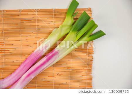 Purple and red leeks (produced in Fukaya, Saitama) 136039725