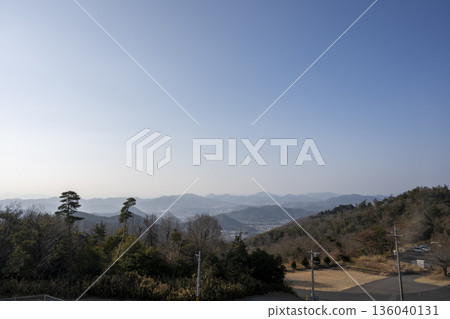 日本岡山縣淺口市洋丈山的秀麗景色 日本岡山縣淺口市洋丈山的秀麗景色 136040131