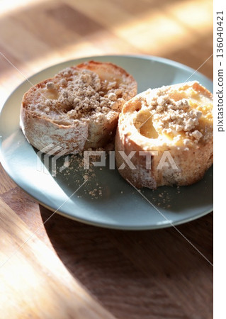 Whole wheat rustic butter soybean flour bread 136040421