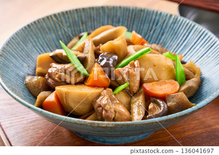 Chikuzen-ni chicken and root vegetables (a hearty stew) 136041697