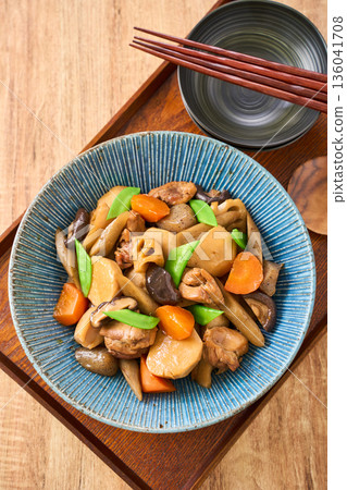 Chikuzen-ni chicken and root vegetables (a hearty stew) 136041708