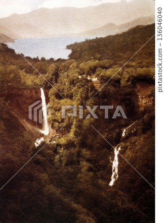 1953-1954年拍攝的老照片,日光,中禪寺湖和華嚴瀑布全景 1953-1954年拍攝的老照片,日光,中禪寺湖和華嚴瀑布全景 136046040