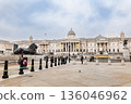 London Trafalgar Square and the National Gallery 136046962