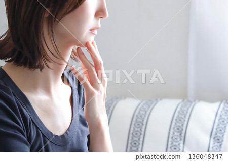 Women's profile Women's profile 136048347