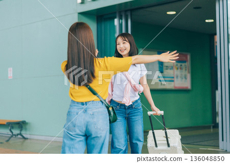 Female friends reuniting at the airport (Photo courtesy of Kansai International Airport (KIX)) Female friends reuniting at the airport (Photo courtesy of Kansai International Airport (KIX)) 136048850