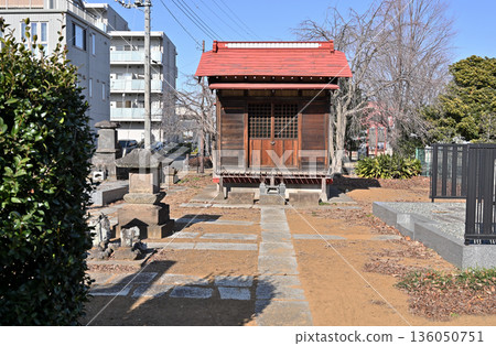 Walking around Koshigaya: Shimo-Nanaza Inari Shrine, Jizo Hall of Shinpukuji Temple (Betto-ji Temple), Shin-Koshigaya (formerly Nanaza-cho), Koshigaya City 136050751