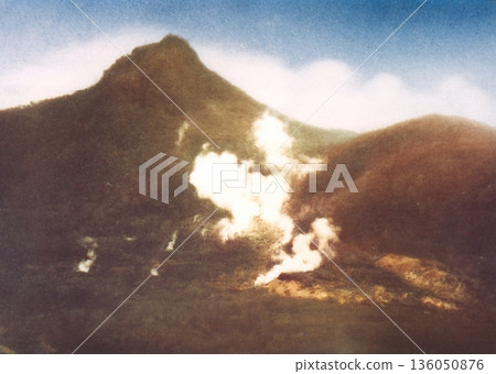 老照片,攝於1953-1954年,地點:箱根山湧谷。 老照片,攝於1953-1954年,地點:箱根山湧谷。 136050876