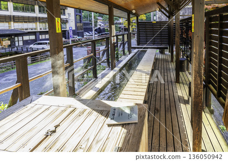 Aizu Higashiyama Onsen Town Footbath Aizuwakamatsu City, Fukushima Prefecture 136050942
