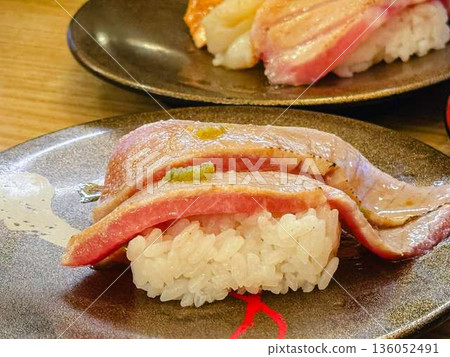 Sushi Otoro 136052491