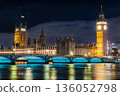 London: The River Thames and the illuminated Palace of Westminster at night 136052798