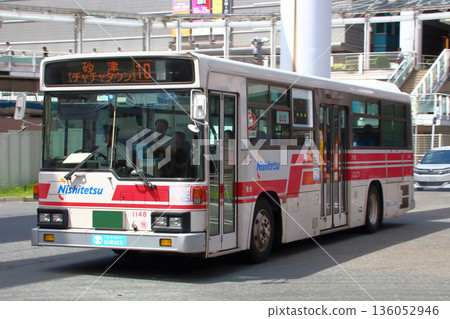 Nishitetsu Bus Kitakyushu in front of Kokura Station (Kitakyushu City, Fukuoka Prefecture) Nishitetsu Bus Kitakyushu in front of Kokura Station (Kitakyushu City, Fukuoka Prefecture) 136052946