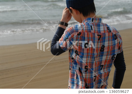 Beach fashion style 136059627