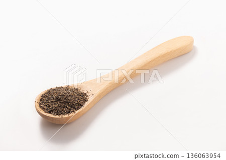Hojicha tea leaves Hojicha tea leaves 136063954