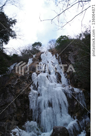 Icicles of Nanshogataki Falls Icicles of Nanshogataki Falls 136064871