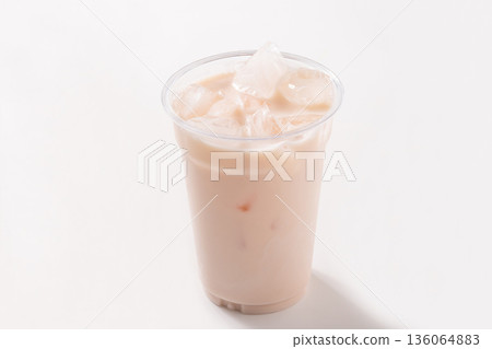 Iced Strawberry Latte Iced Strawberry Latte 136064883