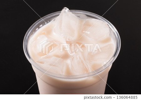 Iced Strawberry Latte Iced Strawberry Latte 136064885
