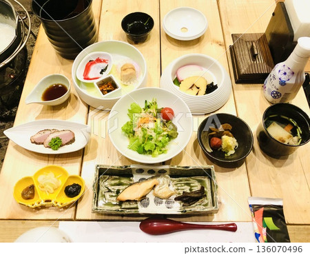 醒來享用一頓美餐 136070496