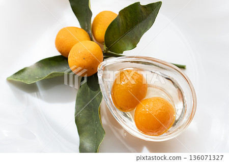 甜美的咖啡 136071327