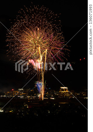 A Japanese summer tradition: Fireworks (Chikuma River Summer Fireworks Festival) 136071993