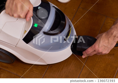 Detailed Method for Connecting and Maintaining Appliance Hoses Properly, Comprehensive Instructions for Attaching and Servicing Household Appliance Hoses Safely Detailed Method for Connecting and Maintaining Appliance Hoses Properly, Comprehensive Instructions for Attaching and Servicing Household Appliance Hoses Safely 136072393