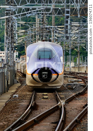 A new wing from Mutsuji to Yamagata... New model!! Yamagata Shinkansen "Tsubasa" E8 series 136074711