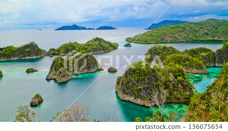 Beautiful views of the Raja Ampat Islands, West Papua, Indonesia 136075654