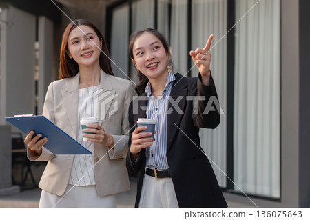 Project manager working and update tasks with milestones progress planning and professional investor working new start up project. Project manager working and update tasks with milestones progress planning and professional investor working new start up project. 136075843