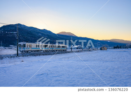 Oito Line at dawn [Omachi City] 136076220