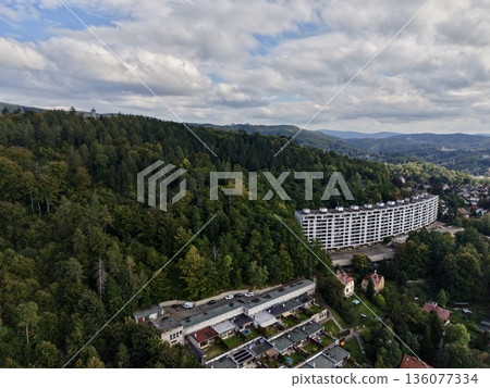 Cliffside Flats With Sweeping Scenery, Residential Units Perched On Slope Offer Panoramic Natural Vistas Cliffside Flats With Sweeping Scenery, Residential Units Perched On Slope Offer Panoramic Natural Vistas 136077334