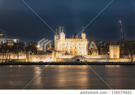 England: The River Thames and the Tower of London at night 136079882