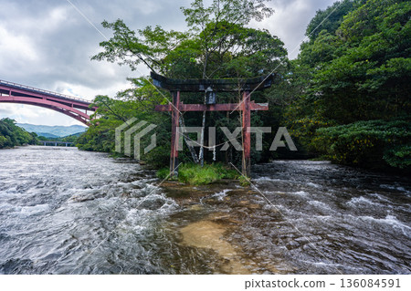 花瀨神社鳥居(錦江町) 花瀨神社鳥居(錦江町) 136084591