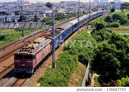 2007年EF81101型藍色列車日本海4號行駛於東海道線 136087735