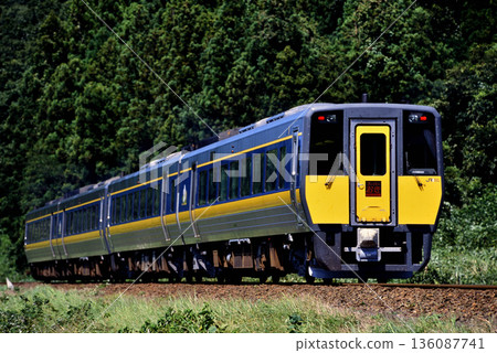 2007: Four Kiha 187 series Super Oki express trains running on the Yamaguchi Line 2007: Four Kiha 187 series Super Oki express trains running on the Yamaguchi Line 136087741