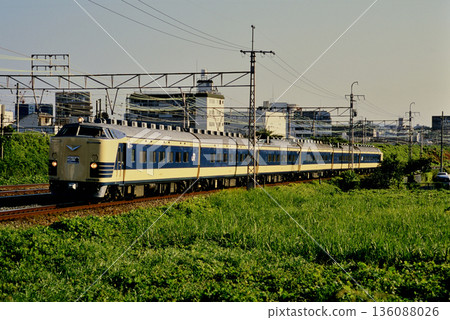2007: 583 series Kanaashi Agricultural High School Koshien special train running on the Tokaido Line 2007: 583 series Kanaashi Agricultural High School Koshien special train running on the Tokaido Line 136088026