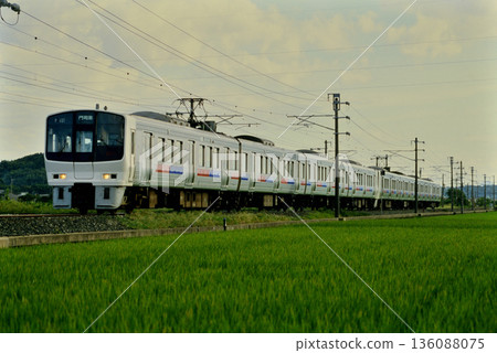 2007: Eight 811 series local trains running on the Kagoshima Main Line 2007: Eight 811 series local trains running on the Kagoshima Main Line 136088075
