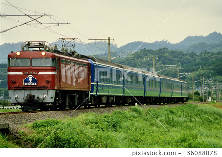 2007 ED7694 Blue Train Fuji running on the Nippo Main Line 136088078