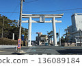 A landscape with torii 136089184