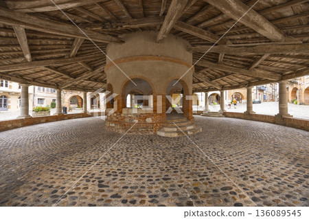 Auvillar market hall in Place de la Halle Auvillar market hall in Place de la Halle 136089545