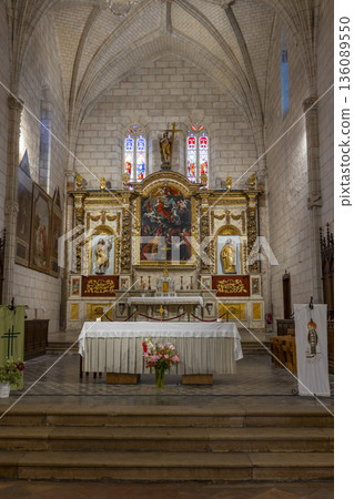 Ornate reredos decorating historic church interior in Auvillar Ornate reredos decorating historic church interior in Auvillar 136089550