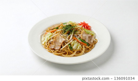 中式炒麵、蒸麵、點心、自助餐、白色背景、一份 136091034