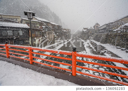 Gujo Hachiman in Winter (Gifu Prefecture) 136092283
