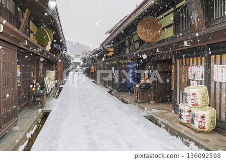 Hida Takayama Snow Old Townscape 136092598