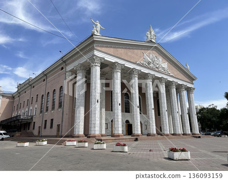 Kyrgyz Opera and Ballet Theatre Kyrgyz Opera and Ballet Theatre 136093159